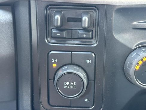 Used 2025 Ford F250 XLT image 16