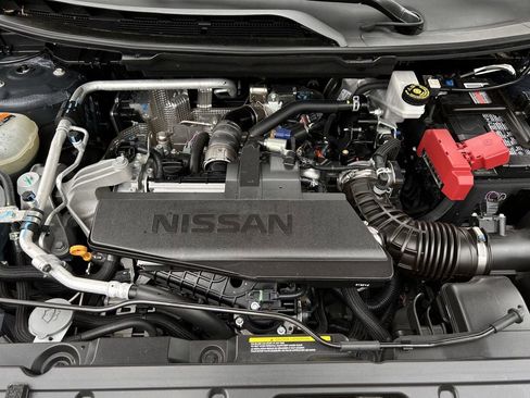 Used 2026 Nissan Rogue SL AWD/4WD image 32