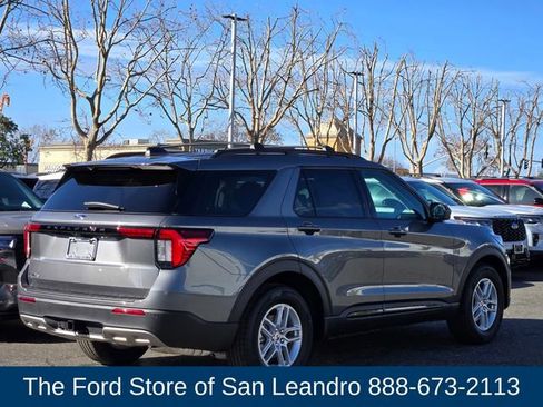 New 2026 Ford Explorer Active w/ Active Comfort Package image 7