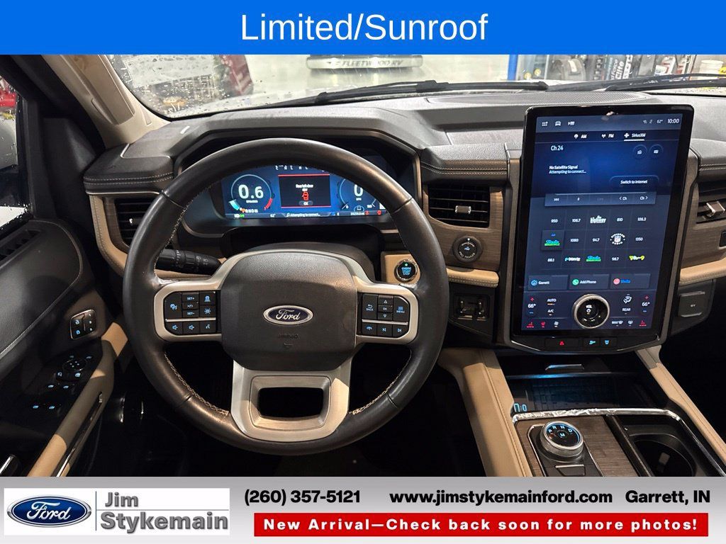 Used 2023 Ford Expedition Limited AWD/4WD image 12