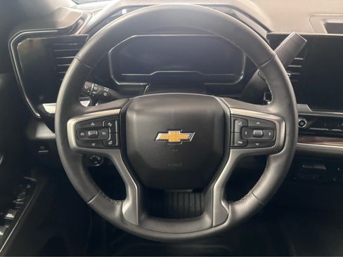 Used 2025 Chevrolet Silverado 1500 LT w/ Z71 Off-Road Package AWD/4WD image 16