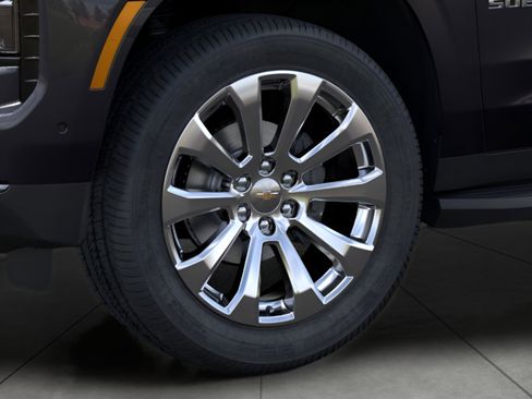 New 2025 Chevrolet Suburban Premier image 9