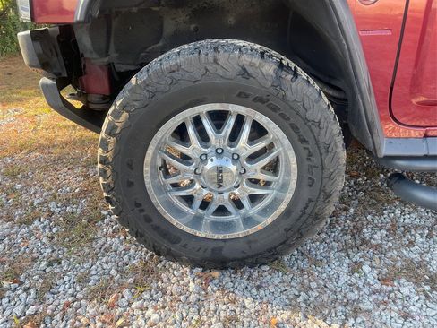 Used 2003 HUMMER H2 Sport Utility w/ Preferred Equipment Group image 35