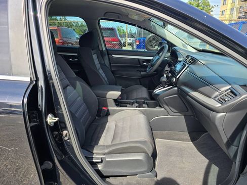 Used 2018 Honda CR-V LX image 12