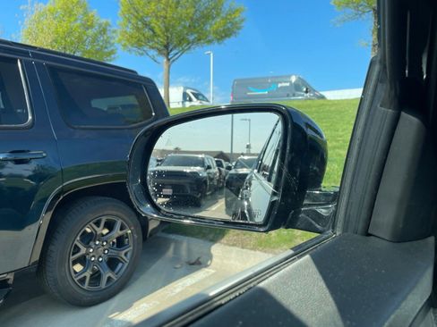 New 2026 Jeep Cherokee Laredo AWD/4WD image 15