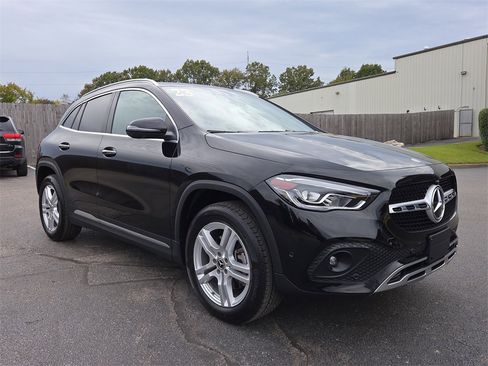 Certified 2023 Mercedes-Benz GLA 250 4MATIC w/ Premium Package image 7