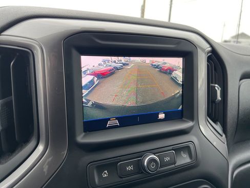 Used 2020 Chevrolet Silverado 1500 Custom w/ Custom Value Package image 13