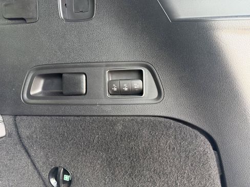 Used 2025 Mercedes-Benz GLS 450 4MATIC image 27