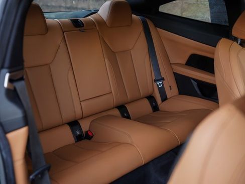 Used 2023 BMW M440i Coupe w/ Premium Package image 23