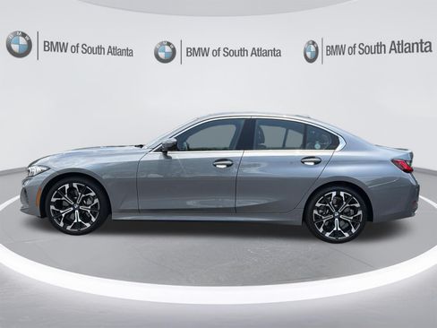 Used 2026 BMW 330i Sedan w/ Premium Package RWD image 25