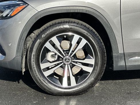 Used 2025 Mercedes-Benz GLA 250 4MATIC image 26