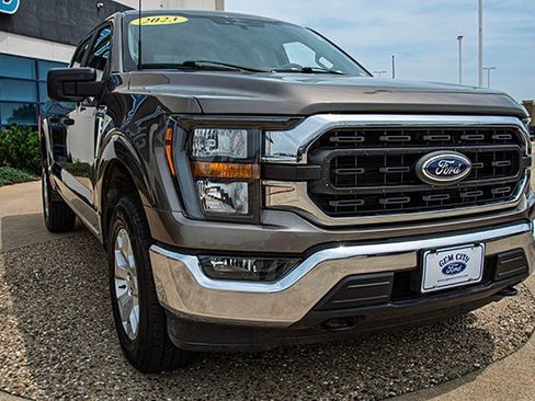 Used 2023 Ford F150 XLT image 7