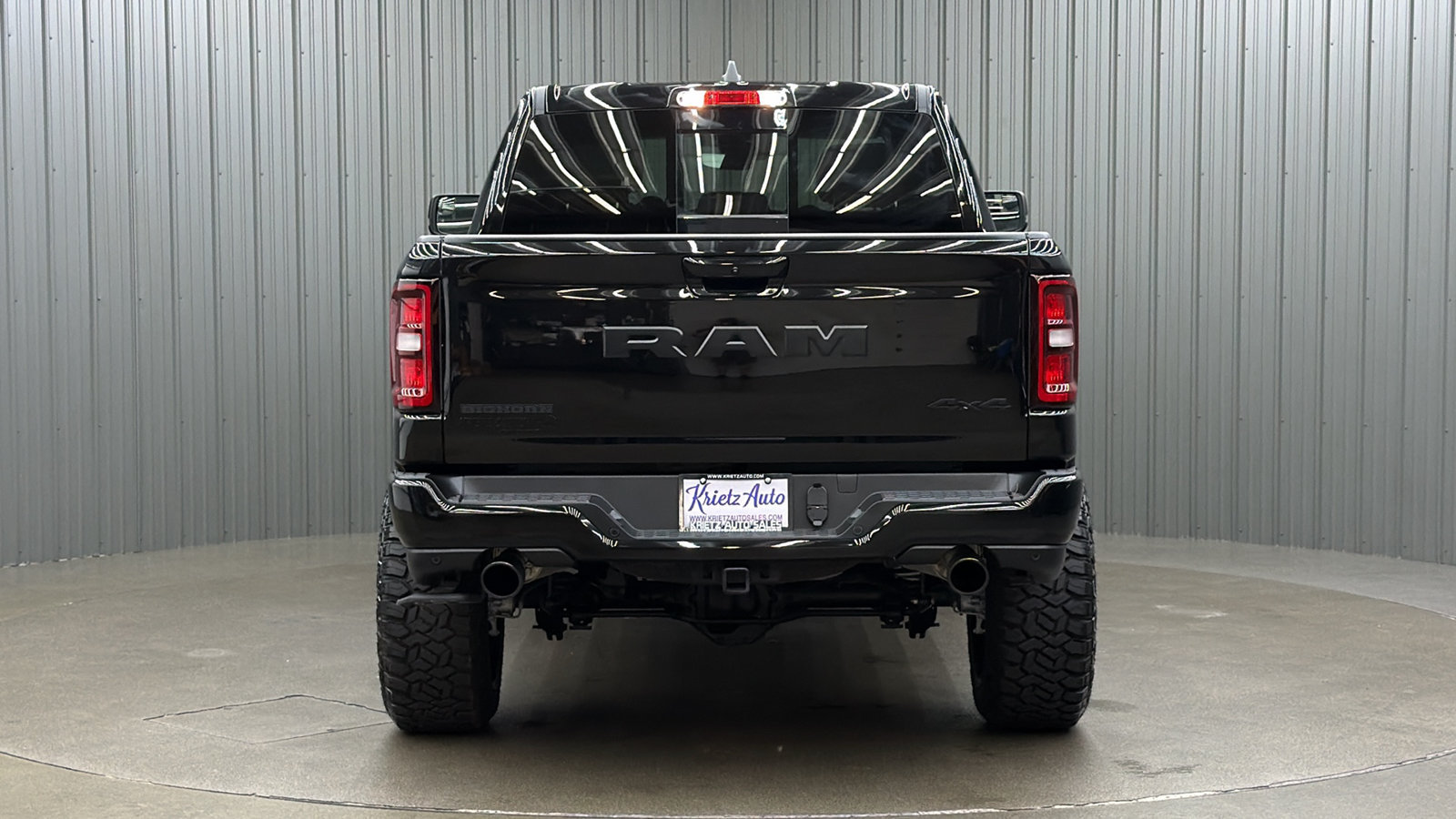Used 2025 RAM 1500 Big Horn AWD/4WD image 4