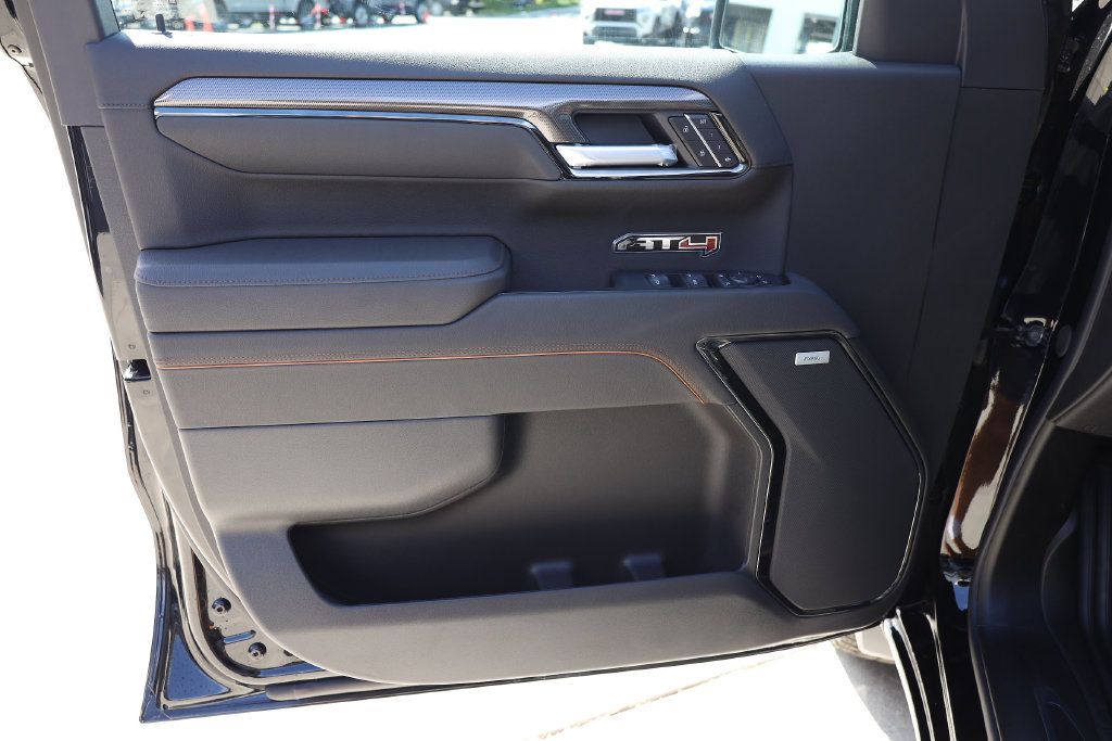 New 2026 GMC Sierra 1500 AT4 w/ AT4 Premium Package AWD/4WD image 10