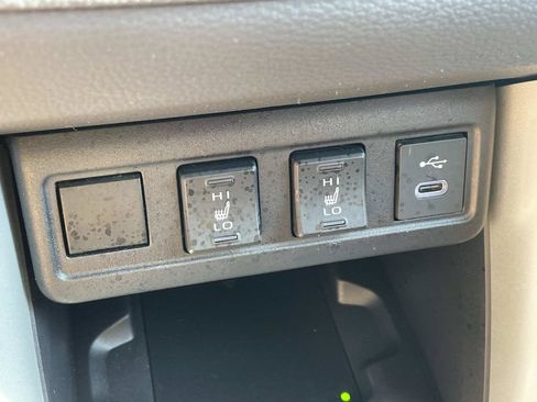 Used 2025 Toyota Corolla Cross XLE w/ Convenience Package FWD image 40