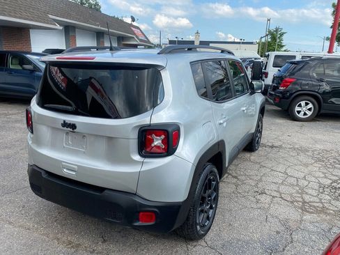 Used 2019 Jeep Renegade Altitude w/ Quick Order Package 2XM image 6