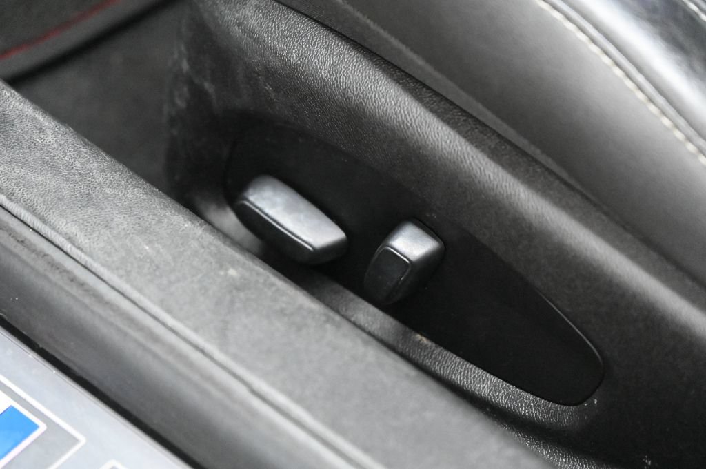 Used 2019 Chevrolet Camaro SS RWD image 20