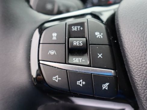 Used 2022 Ford Escape SE w/ Cold Weather Package AWD/4WD image 18