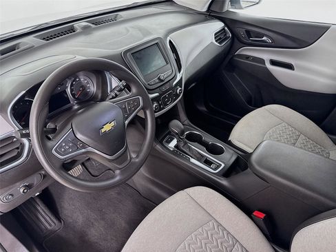 Used 2023 Chevrolet Equinox LS w/ LS Convenience Package AWD/4WD image 11