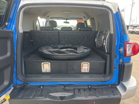 Used 2007 Toyota FJ Cruiser Base image 21