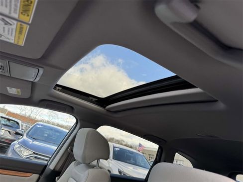 Certified 2022 Honda CR-V EX image 18