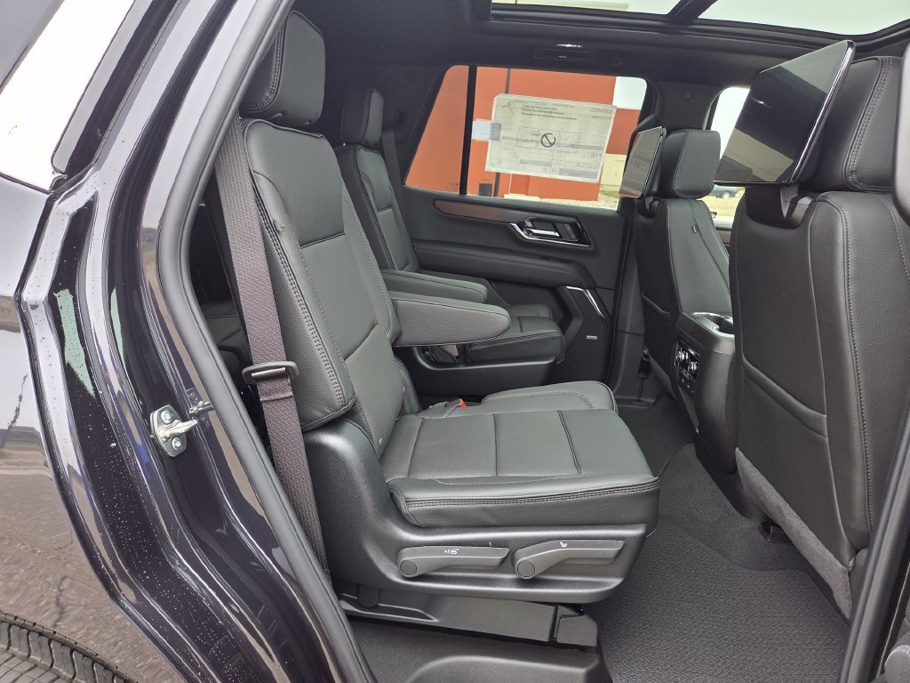 New 2026 GMC Yukon Denali w/ Denali Reserve Package AWD/4WD image 33