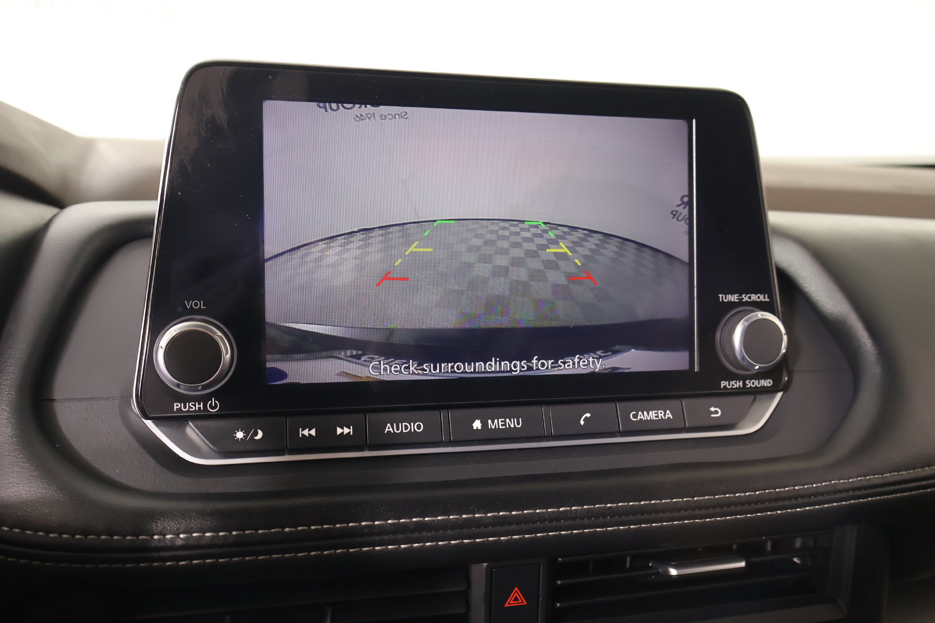 Used 2023 Nissan Rogue SV FWD image 6