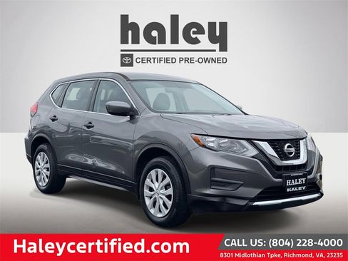 Used 2017 Nissan Rogue S image 1