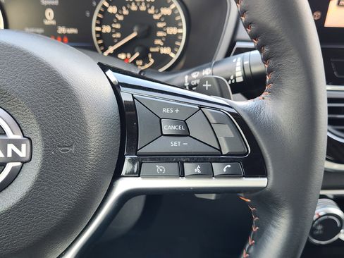 Used 2024 Nissan Altima 2.5 SR w/ SR Premium Package image 36