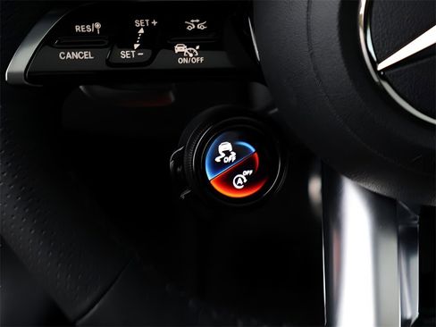 New 2026 Mercedes-Benz GLB 35 AMG 4MATIC image 35