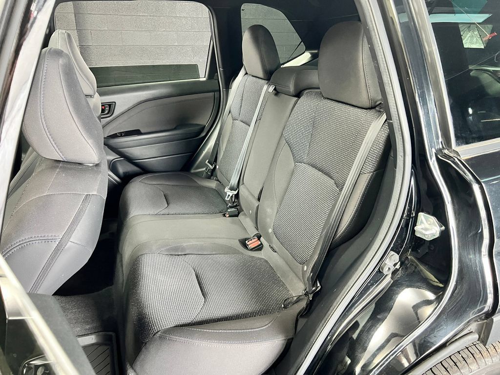 Used 2026 Subaru Forester Premium AWD/4WD image 15