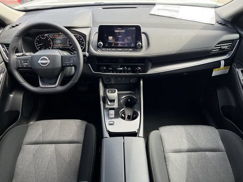 New 2026 Nissan Rogue SV FWD image 7