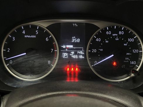 Used 2024 Nissan Versa S w/ Trunk Package FWD image 23
