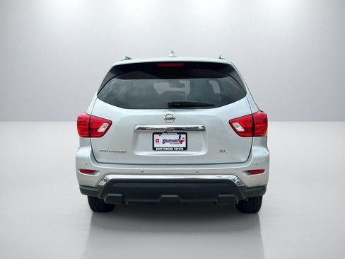 Used 2019 Nissan Pathfinder SL image 6