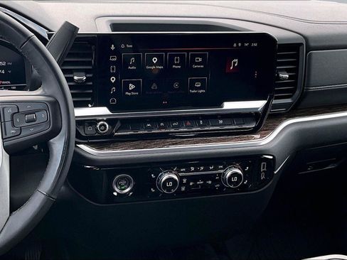 Used 2023 GMC Sierra 1500 SLE AWD/4WD image 7