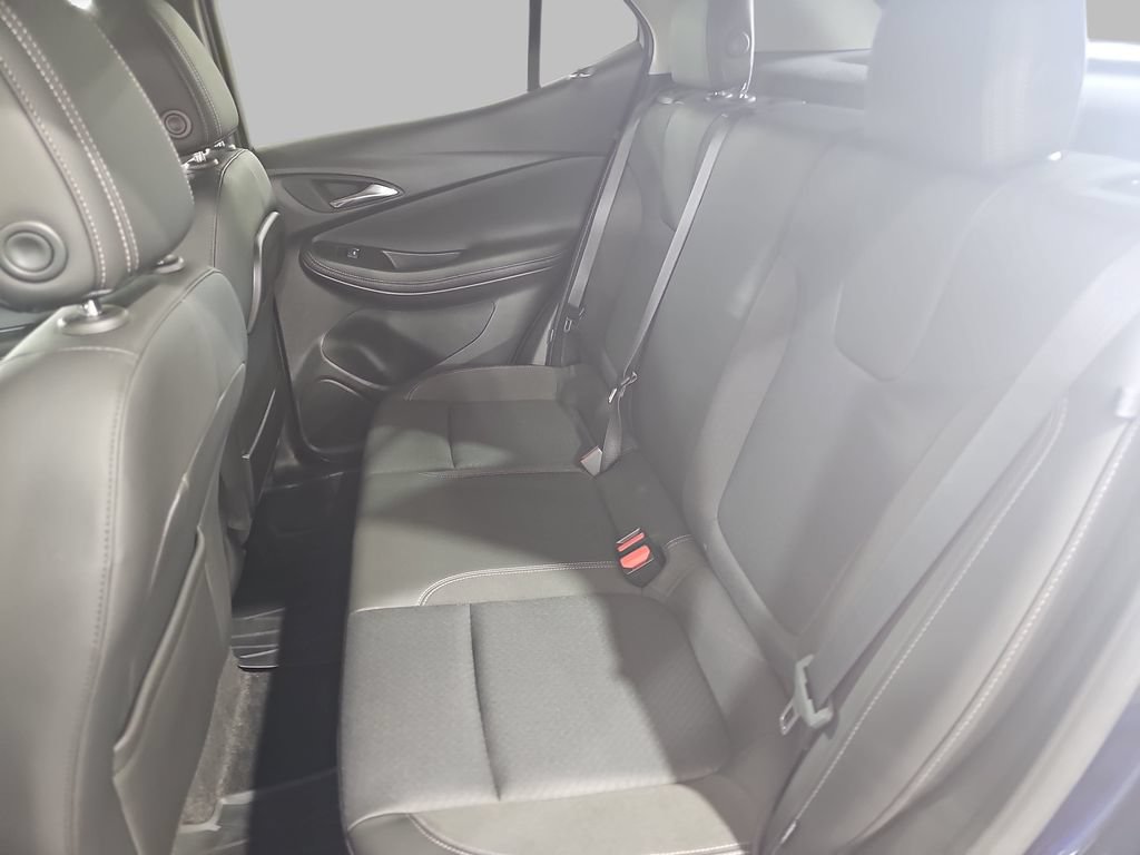 Used 2023 Buick Encore GX Preferred w/ Cold Weather Comfort Package FWD image 17