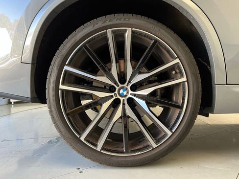 Certified 2025 BMW X5 xDrive40i w/ M Sport Package image 23