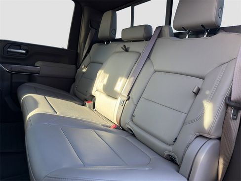 Used 2020 Chevrolet Silverado 2500 LTZ w/ LTZ Premium Package image 12