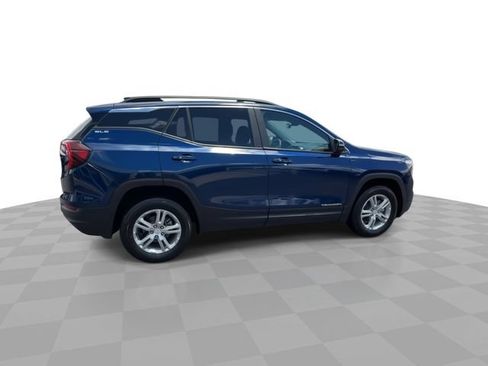 Certified 2023 GMC Terrain SLE w/ Driver Convenience Package AWD/4WD image 8