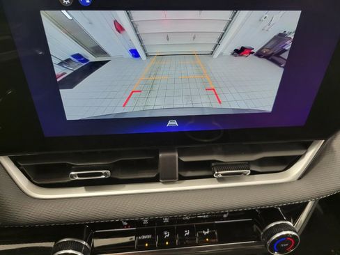 Used 2025 Chevrolet Equinox LT image 15