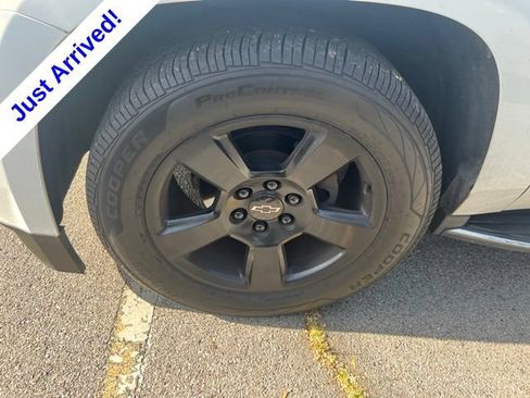 Used 2018 Chevrolet Tahoe Premier RWD image 12
