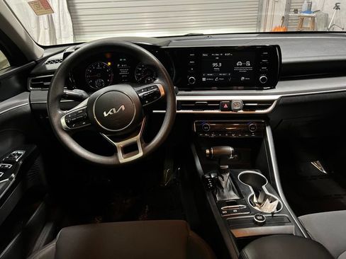 Used 2022 Kia K5 LXS image 14
