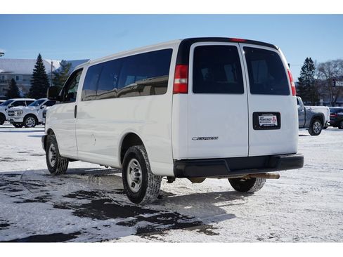 Used 2017 Chevrolet Express 2500 LS image 5