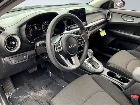 Used 2023 Kia Forte LXS image 14