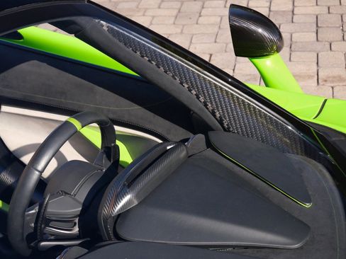 Used 2022 McLaren 765LT image 41