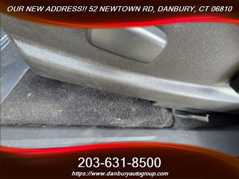 Used 2020 Chevrolet Colorado LT w/ LT Convenience Package AWD/4WD image 9