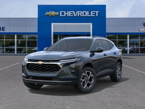 New 2026 Chevrolet Trax LT w/ Driver Confidence Package image 30