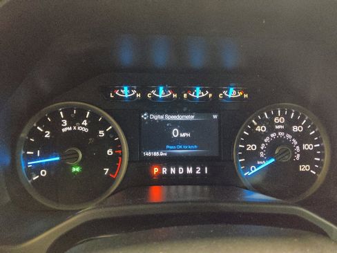 Used 2015 Ford F150 XLT w/ Equipment Group 302A Luxury RWD image 23