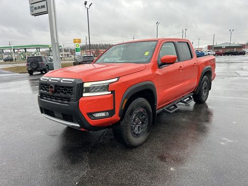 Used 2025 Nissan Frontier PRO-4X w/ Pro Convenience Package image 8