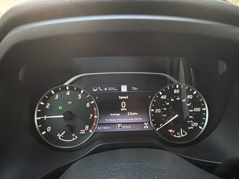 Used 2021 Nissan Titan SL AWD/4WD image 8